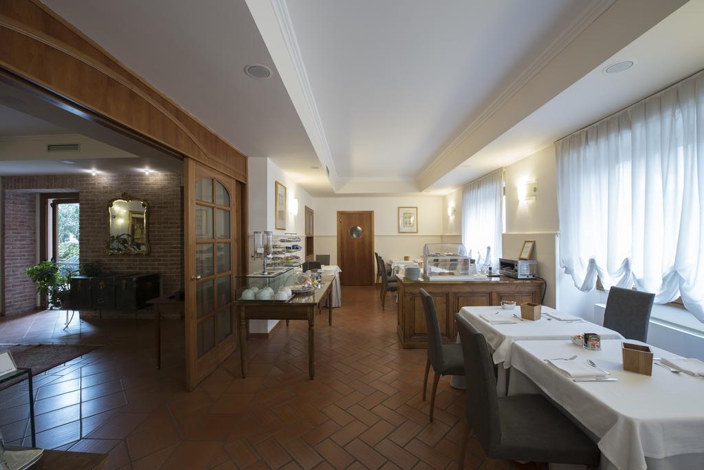 Hotel Villa Colico 3* Colico